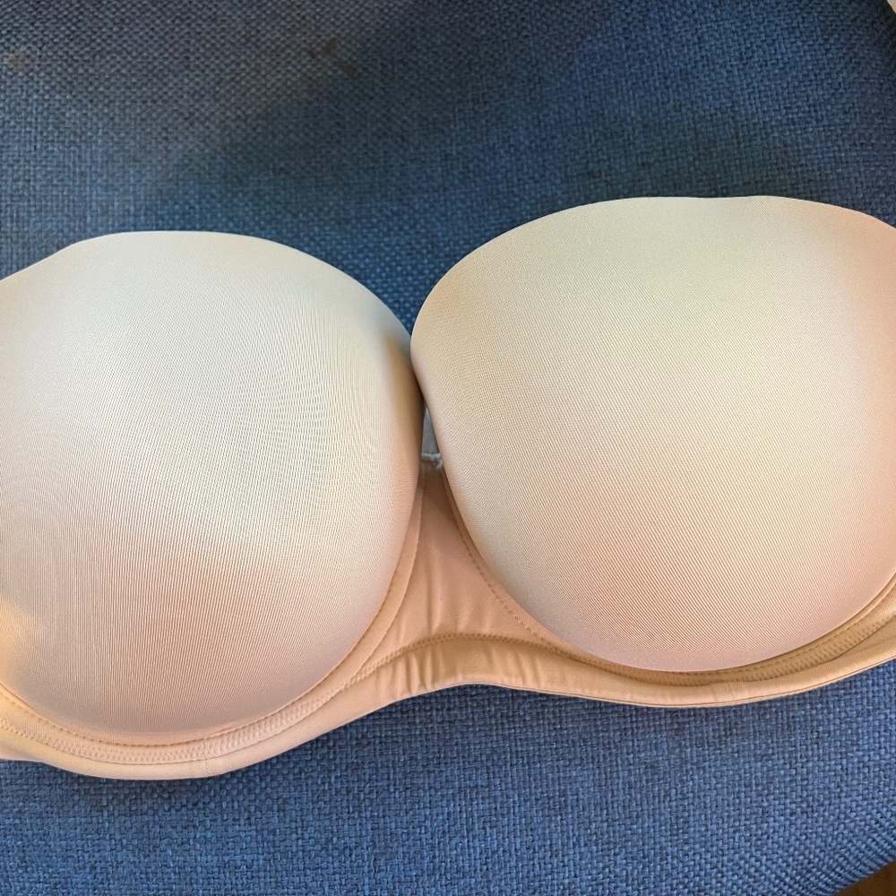 Wacoal strapless 38DDD 38F